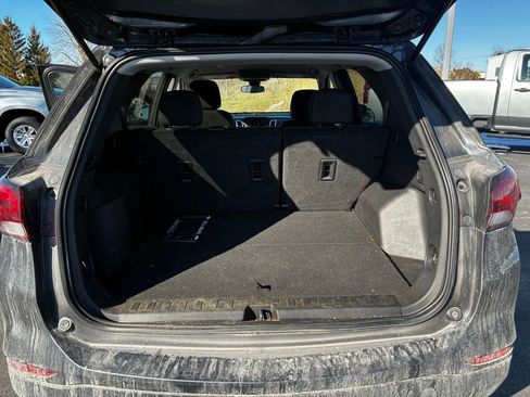 Used 2023 Chevrolet Equinox LT image 29