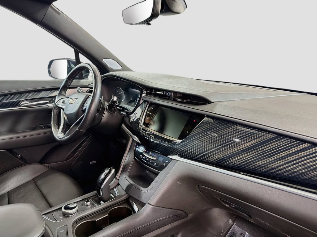 Certified 2024 Cadillac XT6 Premium Luxury w/ Technology Package AWD/4WD image 32