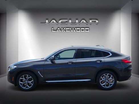 Used 2023 BMW X4 xDrive30i AWD/4WD image 2
