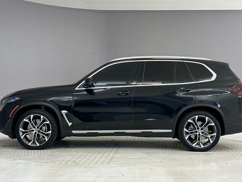 Used 2025 BMW X5 sDrive40i RWD image 2