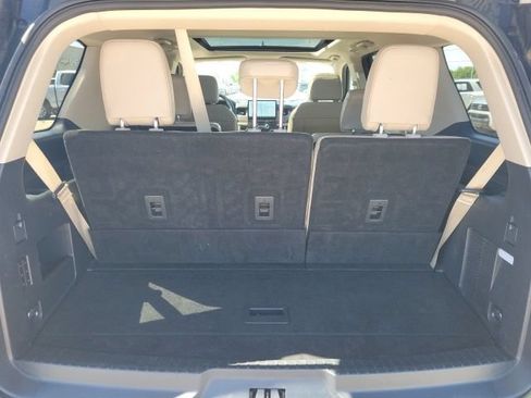 Used 2024 Ford Expedition Limited AWD/4WD image 29