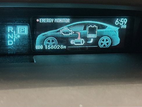 Used 2015 Toyota Prius Three FWD image 19