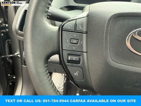 Used 2025 Toyota bZ4X FWD image 19