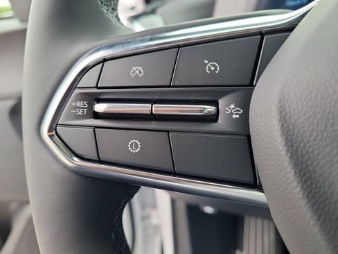 New 2026 Chevrolet Equinox LT w/ Safety and Technology Package FWD image 22
