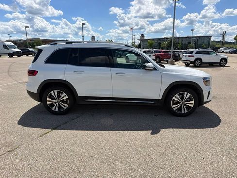 Certified 2026 Mercedes-Benz GLB 250 4MATIC image 4