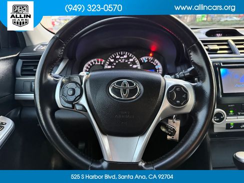 Used 2013 Toyota Camry SE FWD image 7