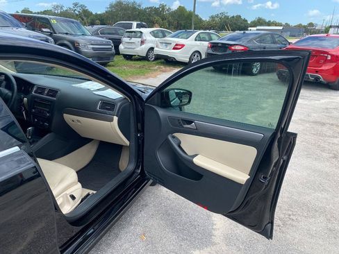 Used 2013 Volkswagen Jetta TDI FWD image 19