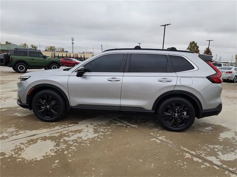 Used 2023 Honda CR-V Sport Touring image 4