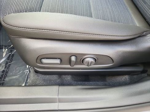 New 2026 Buick Envista Preferred w/ Convenience I Package FWD image 18