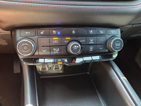 Certified 2024 Dodge Durango GT RWD image 30