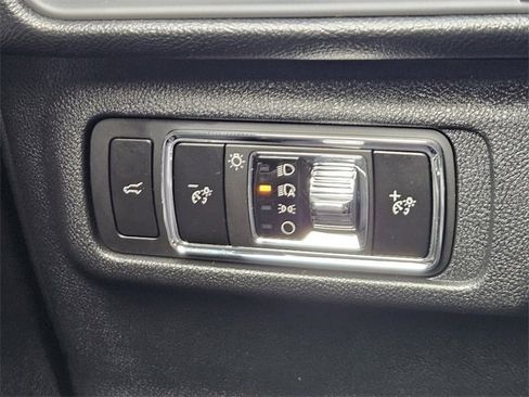 New 2026 Lincoln Corsair Premiere image 21