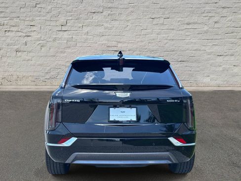Used 2025 Cadillac Optiq Luxury 2 w/ LPO, Floor Liner Package AWD/4WD image 4