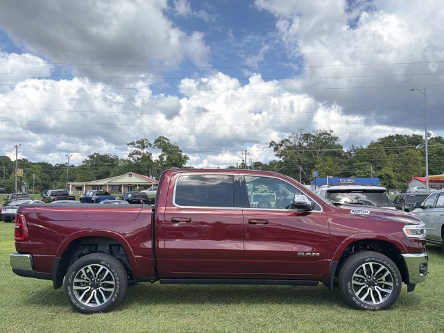 Used 2025 RAM 1500 Limited AWD/4WD image 6