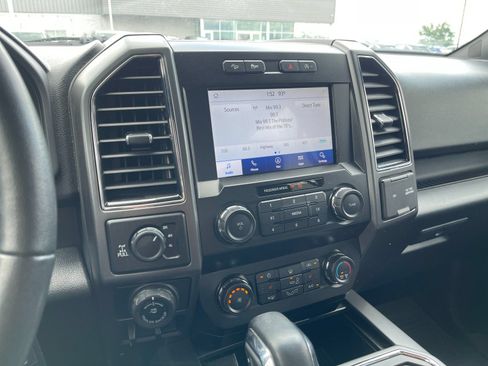 Used 2020 Ford F150 XLT w/ Equipment Group 302A Luxury AWD/4WD image 19