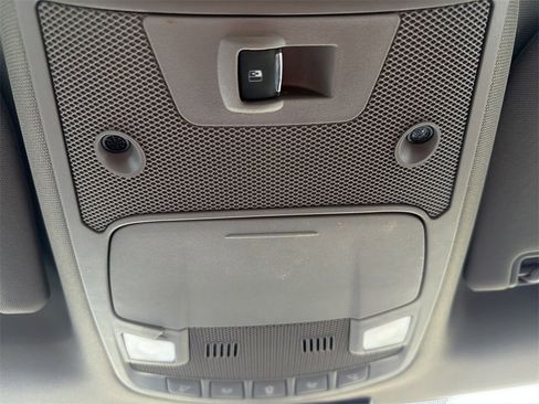 Used 2020 Ford F150 Lariat w/ Trailer Tow Package image 36