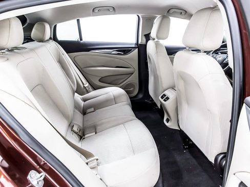 Used 2019 Buick Regal Preferred w/ Driver Confidence Package I image 33