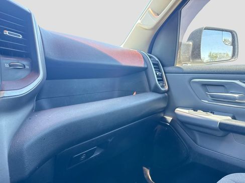 Used 2020 RAM 1500 Big Horn AWD/4WD image 16