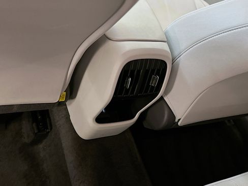 Used 2025 Hyundai Kona SEL image 28