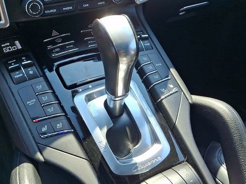 Used 2017 Porsche Cayenne S AWD/4WD image 9