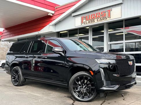 Used 2023 Cadillac Escalade ESV Sport w/ Touring Package image 1