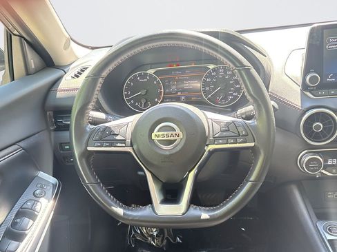 Used 2023 Nissan Sentra SR w/ Midnight Edition Package FWD image 11