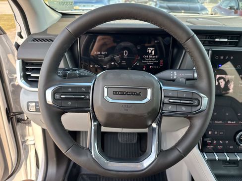 New 2026 GMC Terrain Denali w/ LPO, Black Badging Package AWD/4WD image 30