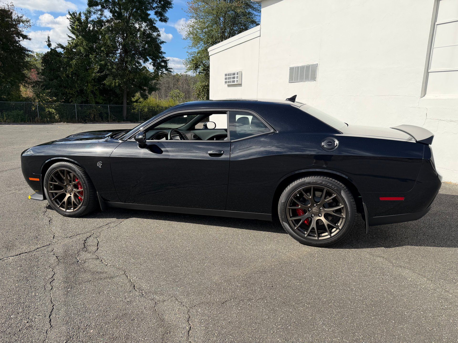 Used 2015 Dodge Challenger SRT Hellcat RWD image 3