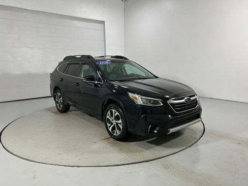 Used 2020 Subaru Outback Limited AWD/4WD image 2