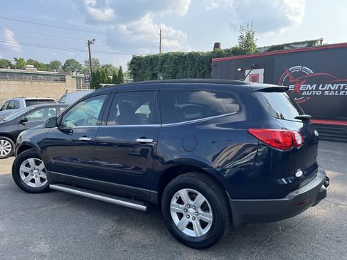 Used 2010 Chevrolet Traverse LT w/ Personal Connectivity Package AWD/4WD image 8