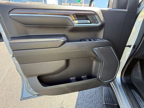 Used 2023 Chevrolet Silverado 1500 LT AWD/4WD image 13