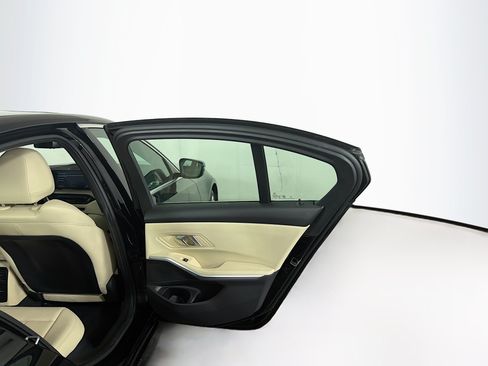 Used 2025 BMW 330i Sedan RWD image 30