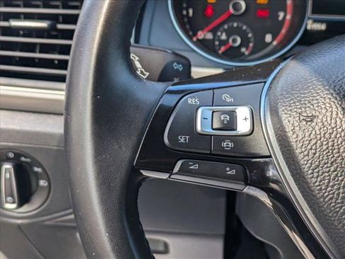 Used 2019 Volkswagen Atlas SE w/ Towing Package image 12