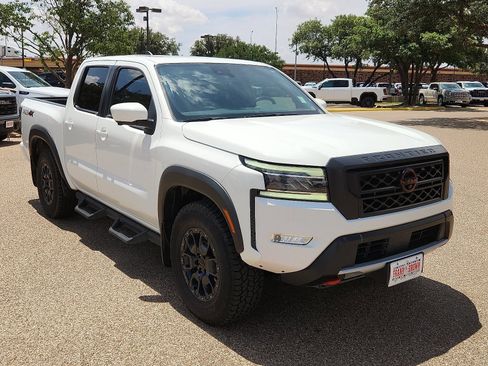 Used 2023 Nissan Frontier PRO-4X w/ Pro-4X Premium Package AWD/4WD image 7