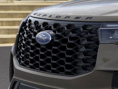 New 2026 Ford Explorer ST-Line image 17