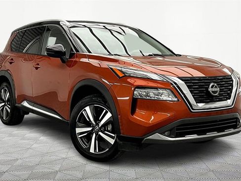Used 2022 Nissan Rogue SL w/ SL Premium Package image 12