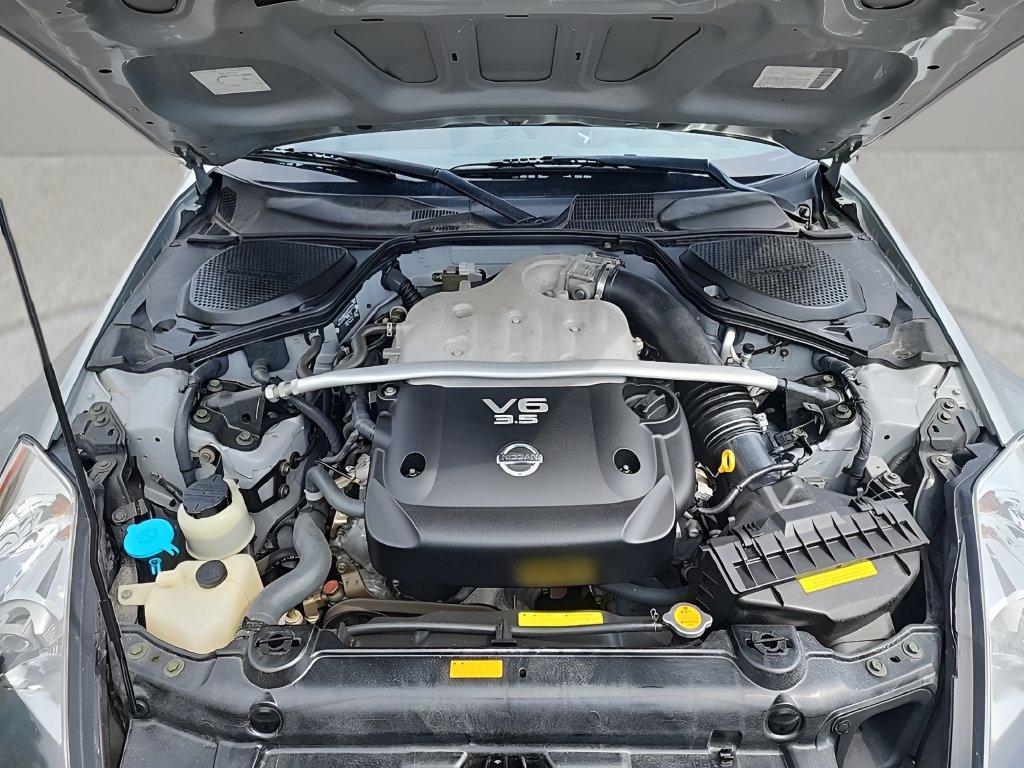 Used 2005 Nissan 350Z Enthusiast RWD image 26