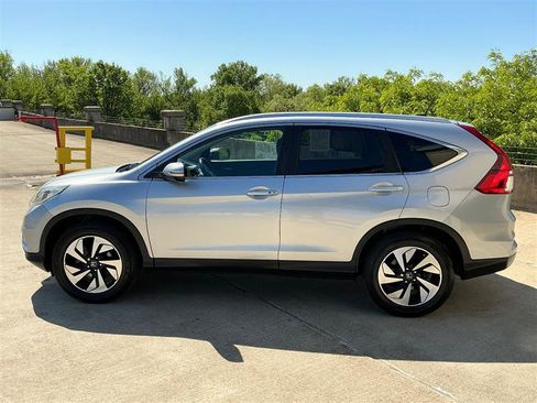 Used 2015 Honda CR-V Touring image 3