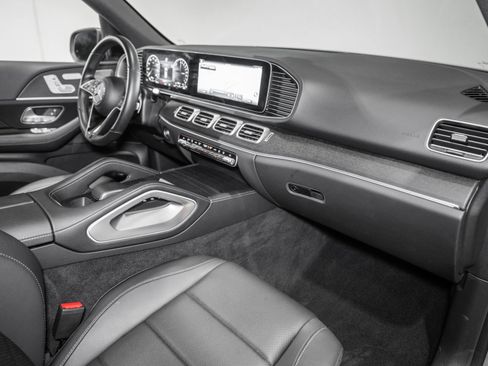 Used 2025 Mercedes-Benz GLE 450e 4MATIC image 27