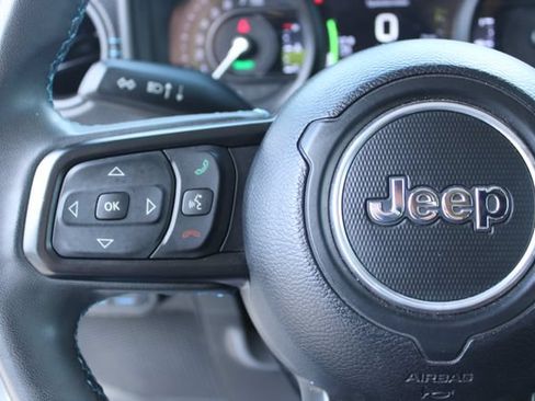 Used 2024 Jeep Wrangler Unlimited Rubicon 4xe AWD/4WD image 21