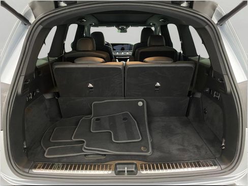 Certified 2025 Mercedes-Benz GLS 450 4MATIC image 6