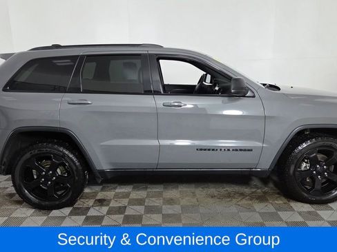 Used 2019 Jeep Grand Cherokee Laredo image 9