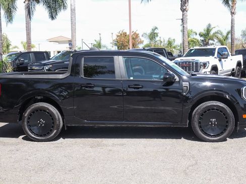 Used 2025 Ford Maverick Lobo AWD/4WD image 11