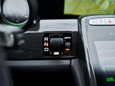 Used 2015 Porsche 918 Spyder w/Weissach Package image 77