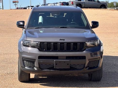 Used 2024 Jeep Grand Cherokee L Laredo AWD/4WD image 3