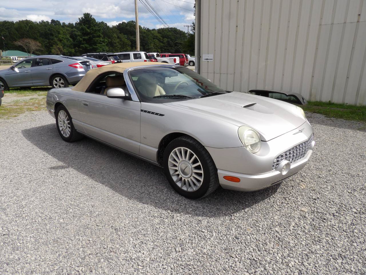 Used 2004 Ford Thunderbird RWD image 25