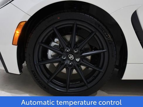 New 2026 Toyota GR86 Premium image 6