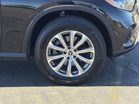 Used 2024 Mercedes-Benz GLC 300 image 31