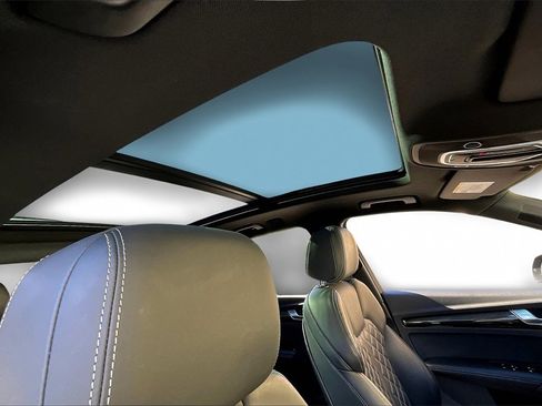 Used 2024 Audi SQ5 Prestige image 27