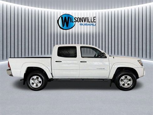 Used 2015 Toyota Tacoma PreRunner w/ SR5 Package image 15