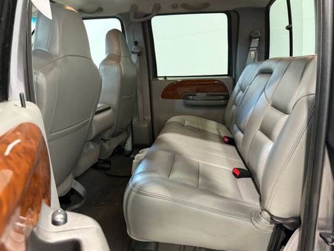 Used 2002 Ford F250 XLT AWD/4WD image 16